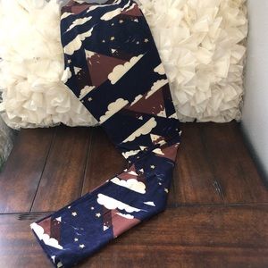 Lularoe O/S “Mountain” Leggings
